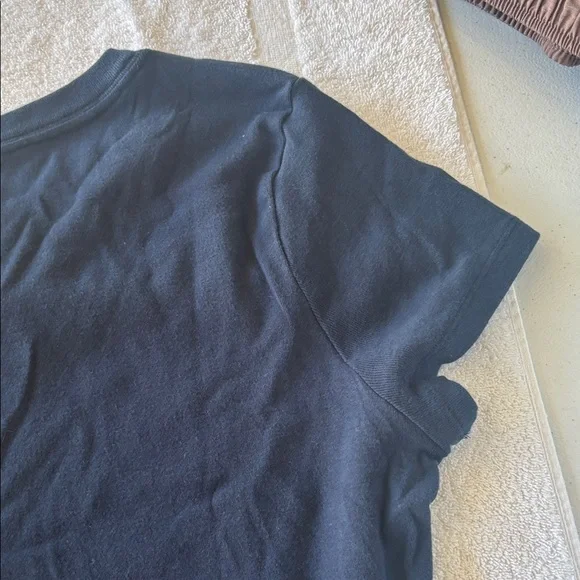 Hollister Short Sleeve Navy Crew Tee - Picture 6 of 11